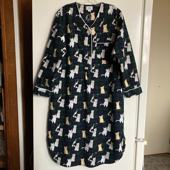 Never Worn Kitty Cat LANZ OF SALZBURG Flannel Nightgown - Picture 1 of 6